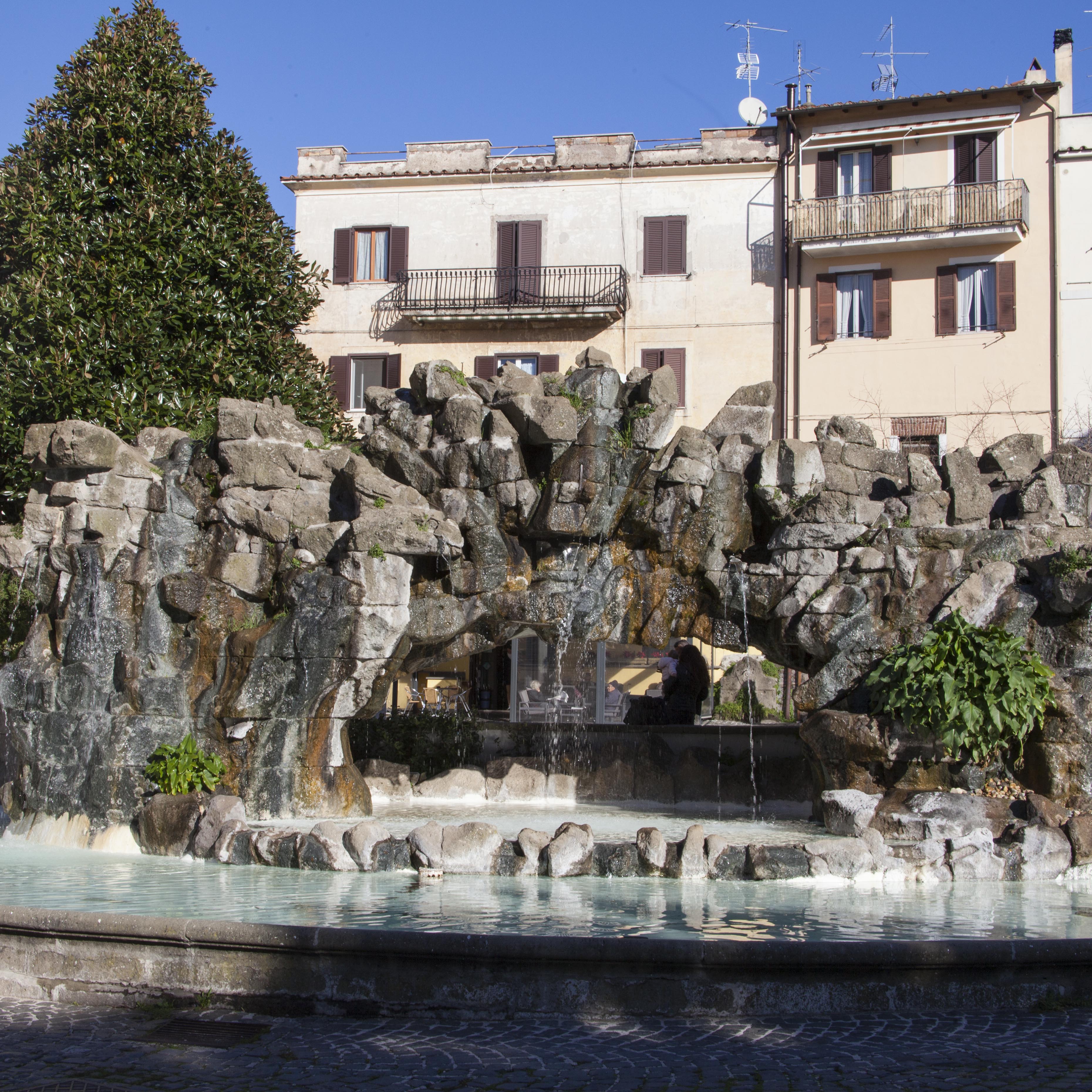 Fountain of the rocks